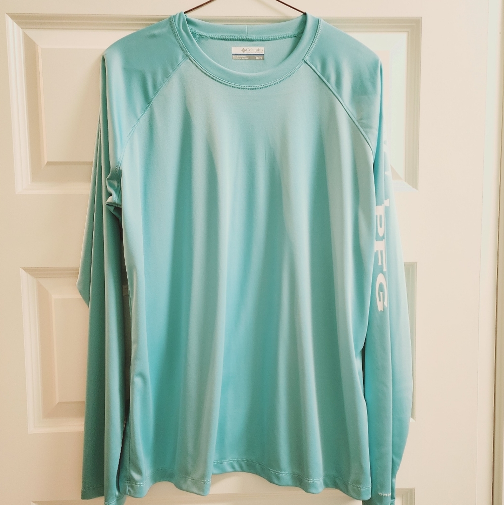 Women's Columbia shirt